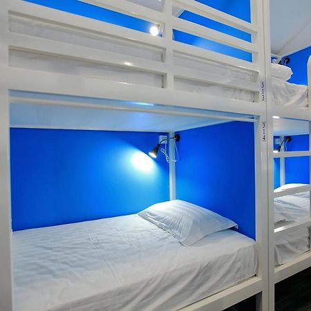 Four Rivers Youth Hostel 仰光 外观 照片