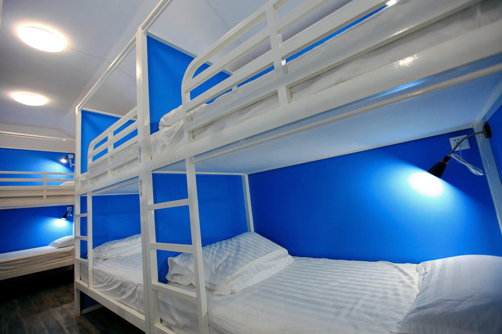 Four Rivers Youth Hostel 仰光 外观 照片